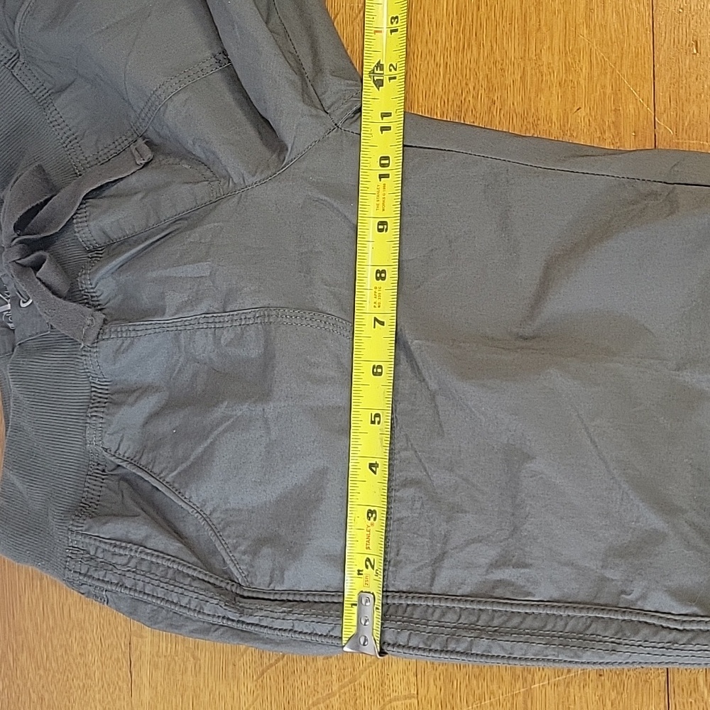 Calvin Klein NWT Olive Green Capris Womens Size Small - Picture 15 of 15